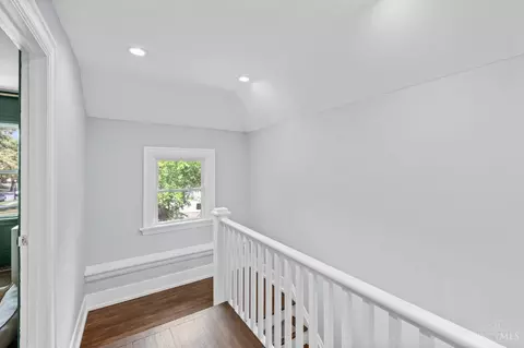 Entry Way - 4788 Reading Rd, Cincinnati, OH 45237 photo 13 of 15
