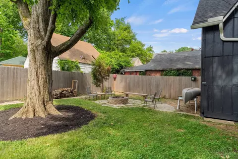Exterior - 6802 Alpine Ave, Silverton, OH 45236 photo 6 of 8