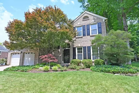 7935 Ashley View Dr, Cincinnati, OH 45227 photo 2