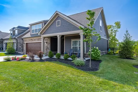 8099 Bel Haven Ln, West Chester, OH 45069