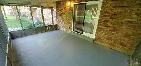 Exterior - 711 Daphne Ct, Forest Park, OH 45240 photo 2 of 6