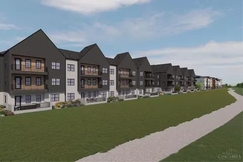 4270 Parkview Dr, Blue Ash, OH 45242