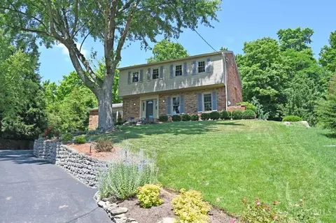 5858 Ropes Dr, Cincinnati, OH 45244
