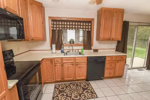 1474 Pinebluff Ln, Cincinnati, OH 45255 photo 11