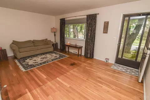 1474 Pinebluff Ln, Cincinnati, OH 45255 photo 8