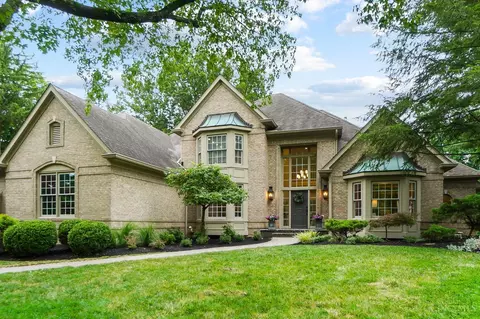 10625 Deerfield Rd, Montgomery, OH 45242