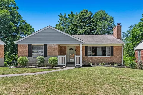 5605 Hickory Ridge Ln, Cincinnati, OH 45239