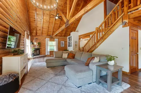 Living - 3789 Tower Rd, Cincinnati, OH 45248 photo 3 of 5