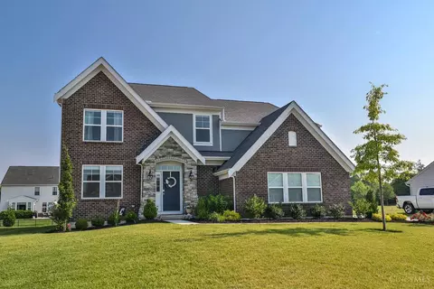 1012 Paisley Ct, Cincinnati, OH 45245