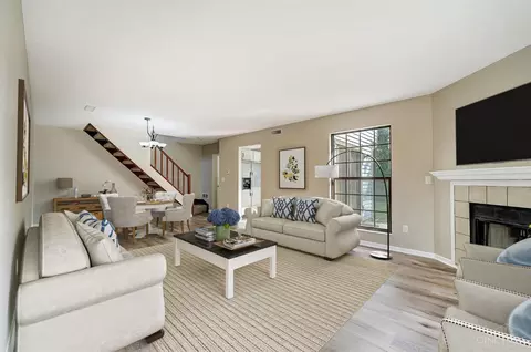 2874 Chaise Ln, Maineville, OH 45039 photo 2