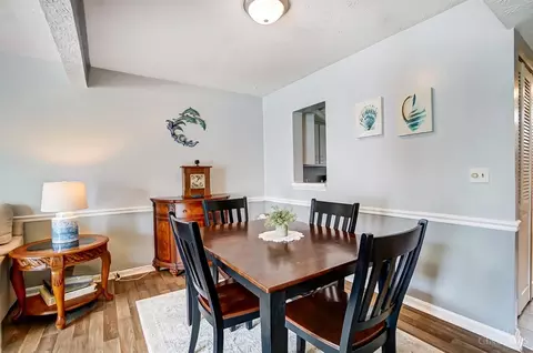 Dining - 22 Courthouse Grn, Batavia, OH 45103 photo 1 of 2