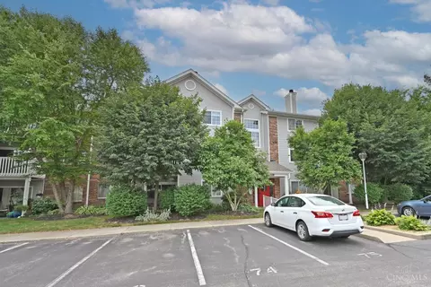 220 Carrington Ln #205, Loveland, OH 45140