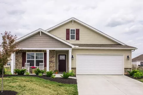 907 Nelson Pl, Trenton, OH 45067