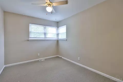 Bedroom - 3390 Blocker Dr, Kettering, OH 45420 photo 3 of 6