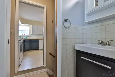 Bath - 3390 Blocker Dr, Kettering, OH 45420 photo 1 of 3