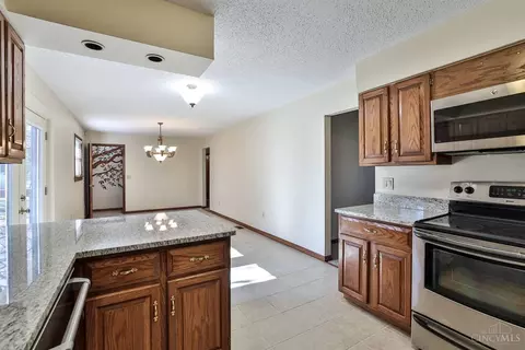 4820 Klatte Rd, Cincinnati, OH 45244 photo 6