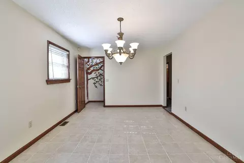 4820 Klatte Rd, Cincinnati, OH 45244 photo 17