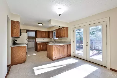 4820 Klatte Rd, Cincinnati, OH 45244 photo 8
