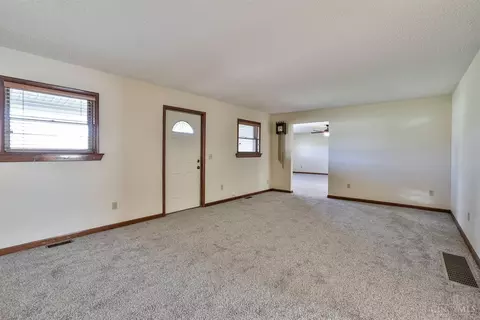 4820 Klatte Rd, Cincinnati, OH 45244 photo 12