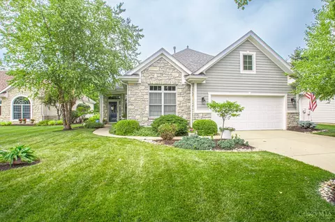 1021 Wedgestone Ct, Centerville, OH 45458