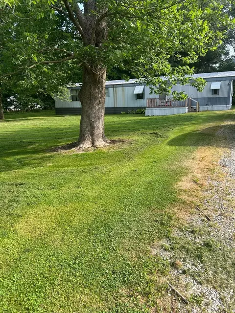 4353 Danville Ln, Hillsboro, OH 45133