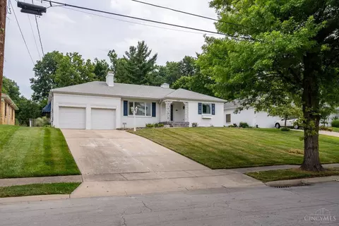 3030 Westbrook Dr, Cincinnati, OH 45238 photo 2