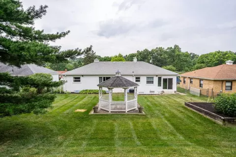 3030 Westbrook Dr, Cincinnati, OH 45238 photo 3