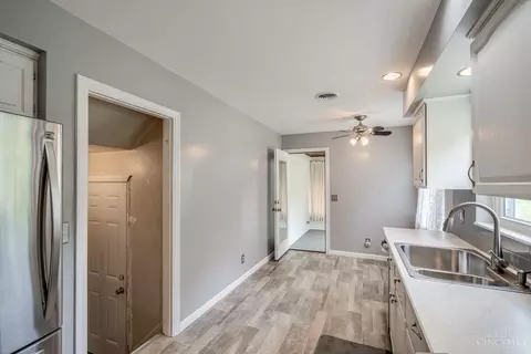 3030 Westbrook Dr, Cincinnati, OH 45238 photo 17
