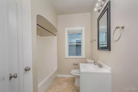 Bath - 6413 Plainfield Rd, Cincinnati, OH 45213 photo 1 of 1