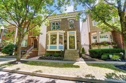 932 Weninger Cir, Cincinnati, OH 45203