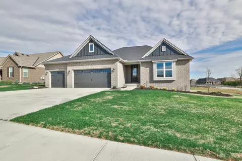 3701 Silax Dr, Hamilton, OH 45013