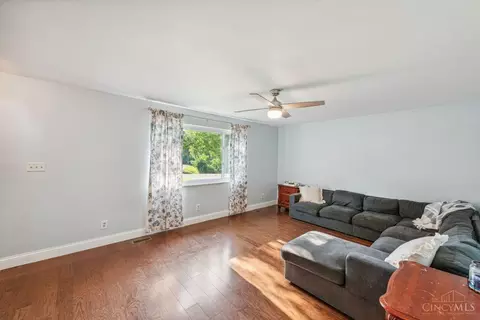 Living - 4138 Mclean Dr, Cincinnati, OH 45255 photo 1 of 1