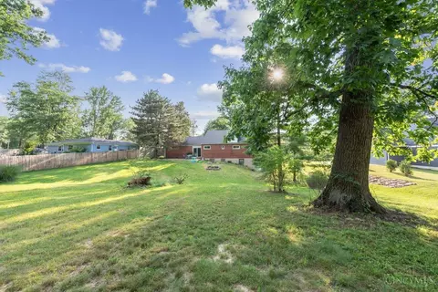 Exterior - 4138 Mclean Dr, Cincinnati, OH 45255 photo 5 of 7