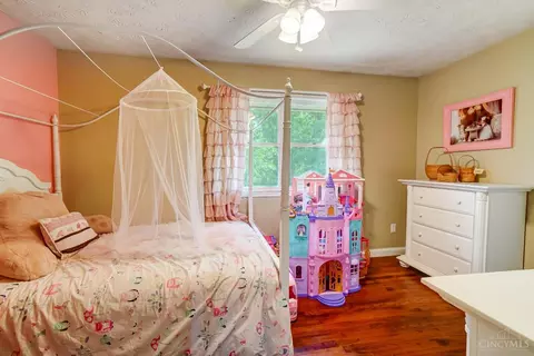 Bedroom - 2800 Mcintire Rd, Morrow, OH 45152 photo 3 of 12