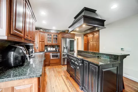 Kitchen - 2800 Mcintire Rd, Morrow, OH 45152 photo 3 of 7