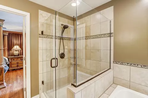 Bath - 2800 Mcintire Rd, Morrow, OH 45152 photo 6 of 10