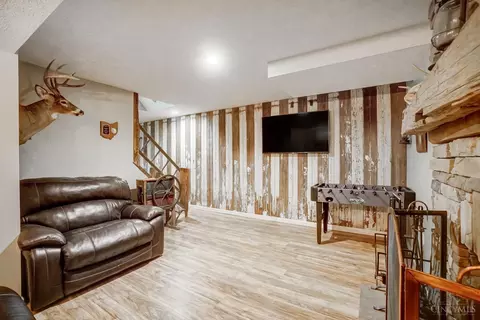 Living - 2800 Mcintire Rd, Morrow, OH 45152 photo 3 of 4