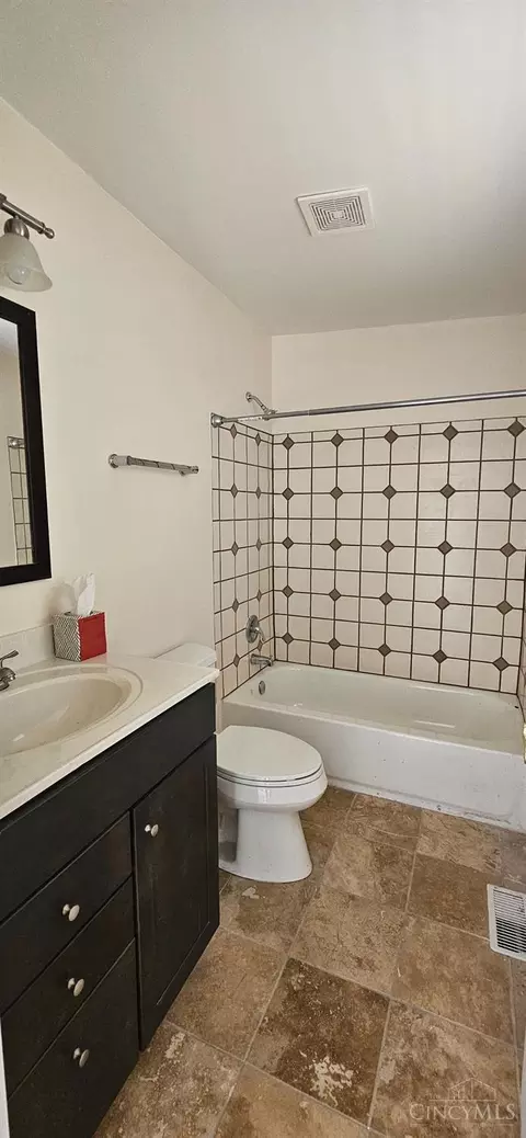 Bath - 207 Washington St, Chilo, OH 45112 photo 3 of 3