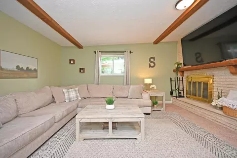 4451 Pinecroft Dr, Cincinnati, OH 45211 photo 9