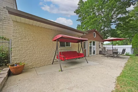 4451 Pinecroft Dr, Cincinnati, OH 45211 photo 31