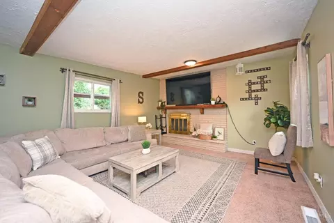 4451 Pinecroft Dr, Cincinnati, OH 45211 photo 8