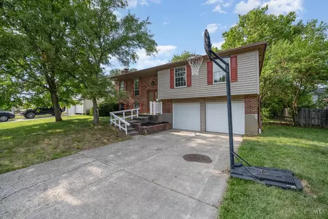 Exterior - 2116 Broadhurst Ave, Cincinnati, OH 45240 photo 3 of 10