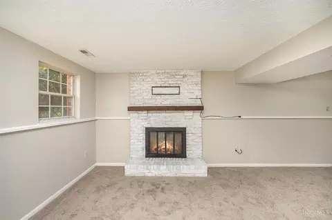 Living - 2116 Broadhurst Ave, Cincinnati, OH 45240 photo 3 of 5