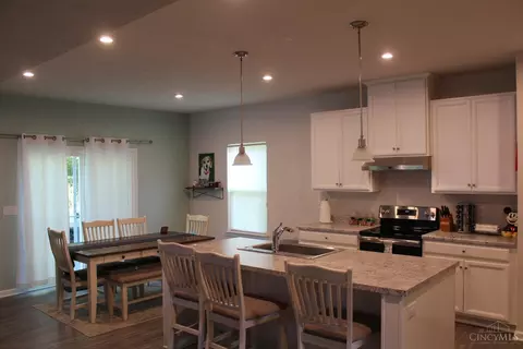 7215 Cadet Ct, Harrison, OH 45030 photo 3