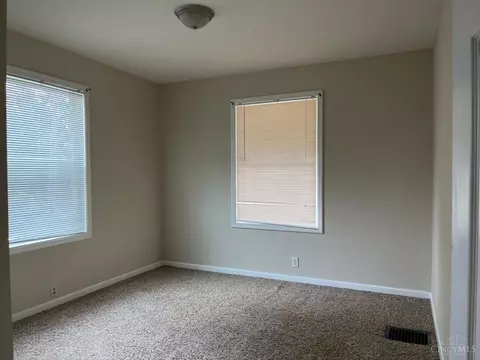 Bedroom - 10163 Wayne Ave, Woodlawn, OH 45215 photo 3 of 3