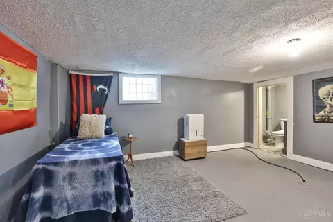Bedroom - 6020 Hammel Ave, Golf Manor, OH 45237 photo 4 of 4