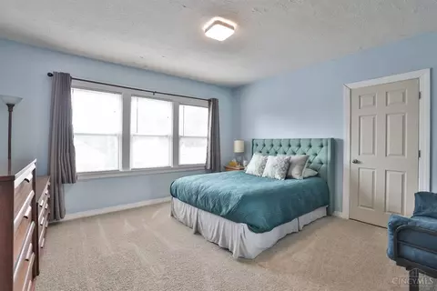 Bedroom - 6020 Hammel Ave, Golf Manor, OH 45237 photo 1 of 4
