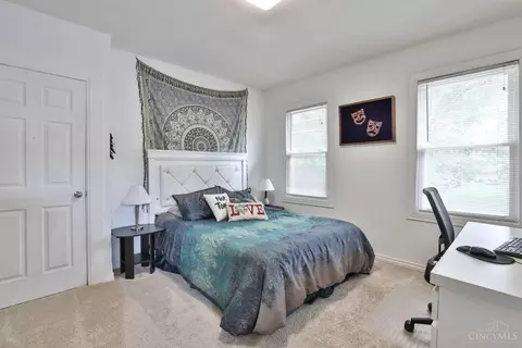 Bedroom - 6020 Hammel Ave, Golf Manor, OH 45237 photo 3 of 4