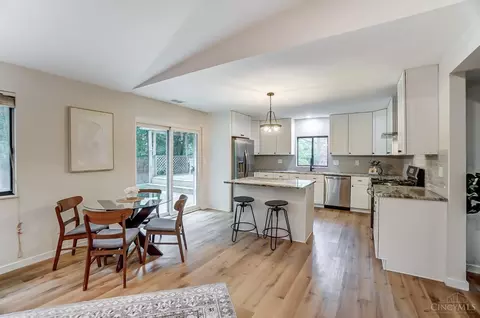 719 Miles Ln, Cincinnati, OH 45245 photo 9