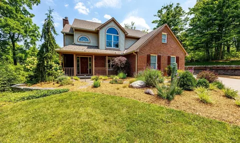 5092 Deerview Woods Dr, Cleves, OH 45002